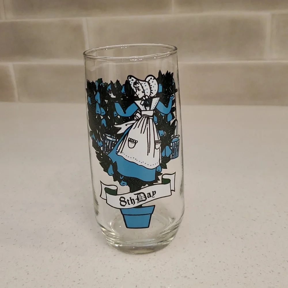 Vintage 12 Days of Christmas 8th Day Glass